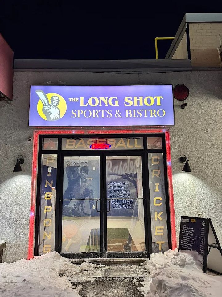 450 South Service Road W 2, Oakville, ON L6K 2H4