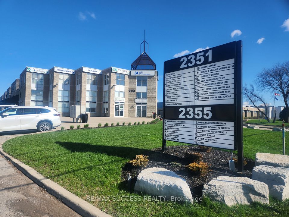 2351 Royal Windsor Drive # 204, Mississauga, ON L5J 4S7