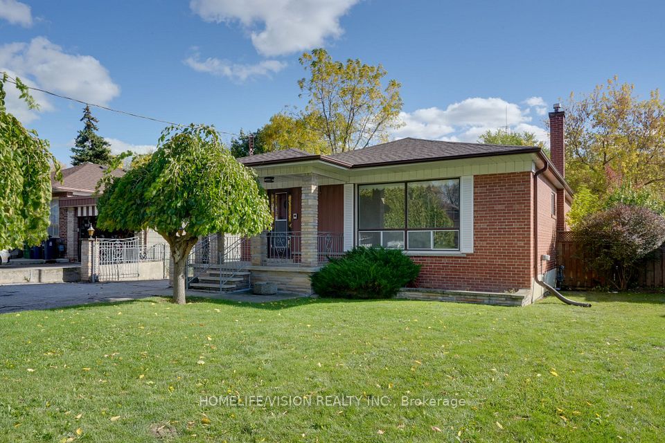 239 Epsom Downs Drive, Toronto, ON M3M 1T3 at 239 Epsom Downs Drive, Toronto, ON M3M 1T3, Toronto W05, ON, M3M 1T3