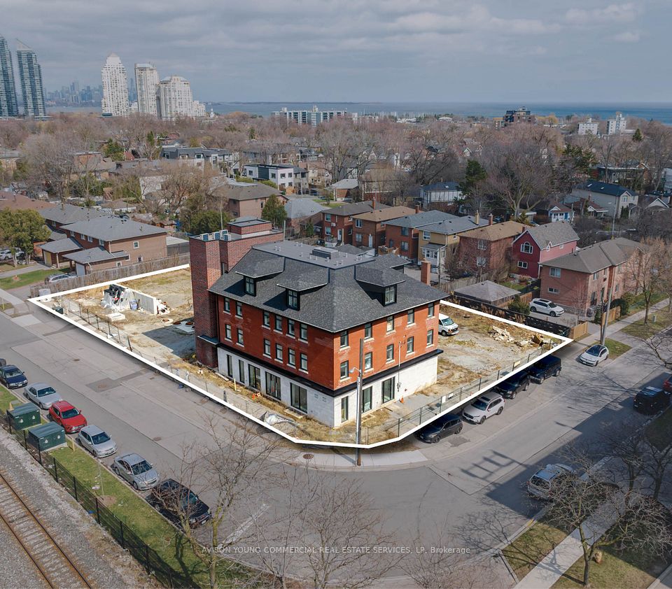 1 Blue Goose Street, Toronto W06, ON M8V 2R5