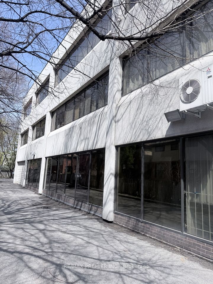 222 Dixon Road 104, Toronto W09, ON M9P 3S5