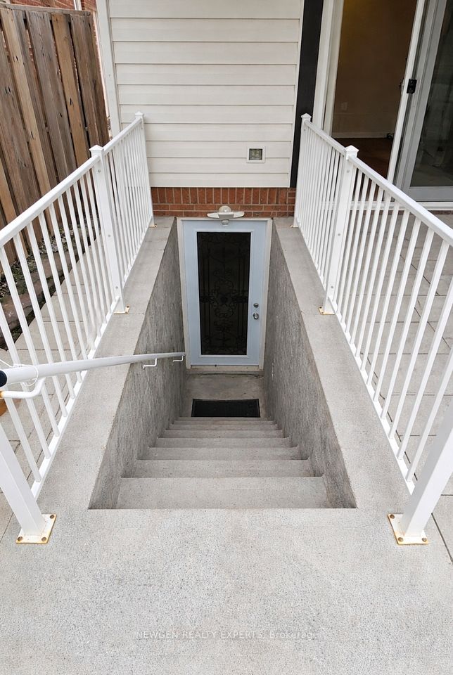 Detached at 181 Satok Crescent Basement, Milton, ON L9T 3N9, Milton