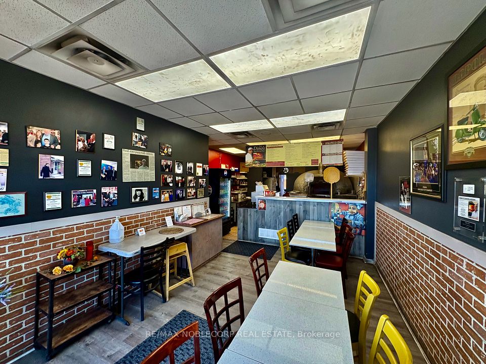 820 The Queensway Street, Toronto W07, ON M8Z 1N5