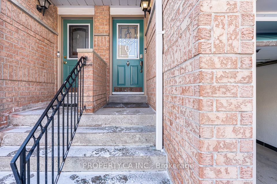1050 Bristol Road W 45, Mississauga, ON L5V 2E8 at 1050 Bristol Road W 45, Mississauga, ON L5V 2E8, Mississauga, ON, L5V 2E8