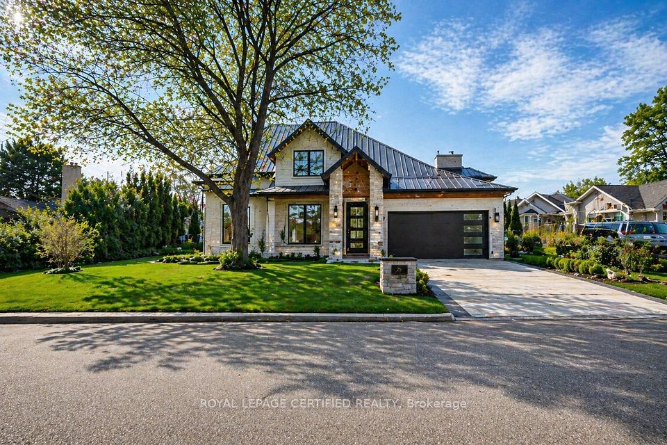 1348 Hollyrood Avenue, Mississauga, ON L5G 3J4 at 1348 Hollyrood Avenue, Mississauga, ON L5G 3J4, Mississauga, ON, L5G 3J4