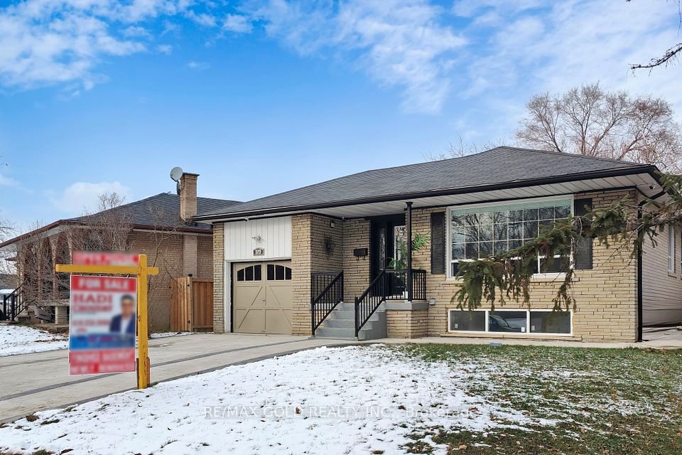 189 Kingsview Boulevard, Toronto, ON M9R 1V7 at 189 Kingsview Boulevard, Toronto, ON M9R 1V7, Toronto W09, ON, M9R 1V7
