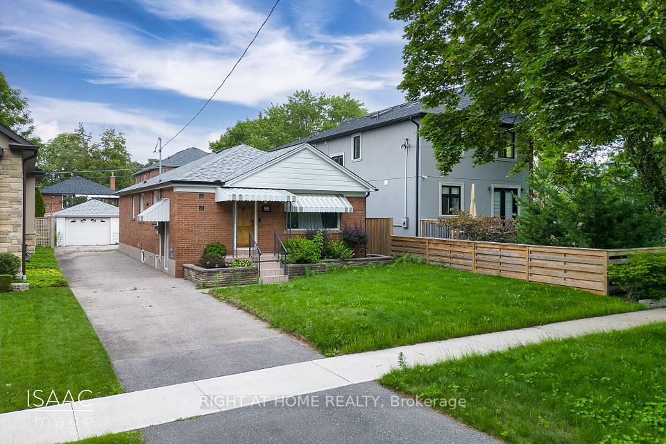 98 Yorkview Drive, Toronto, ON M8Z 2G4 at 98 Yorkview Drive, Toronto, ON M8Z 2G4, Toronto W07, ON, M8Z 2G4