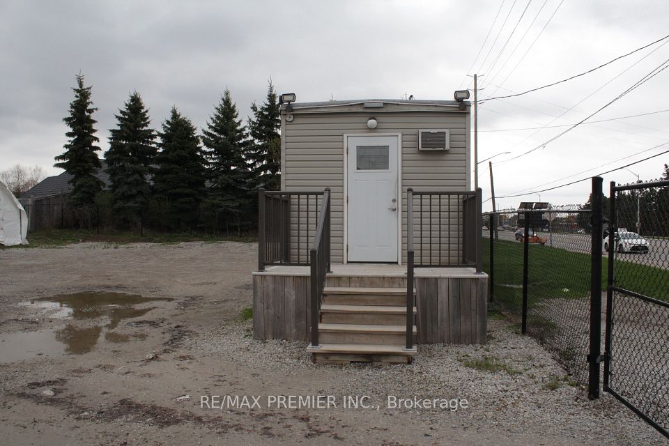 11859 Hurontario Street, Brampton, ON L6Z 4P7