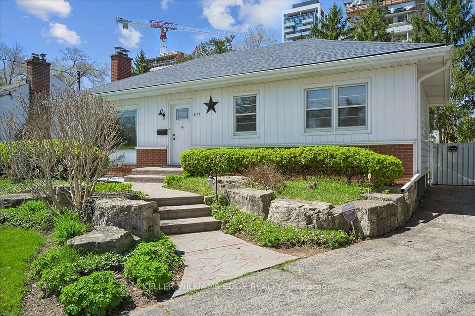 2117 Edinburgh Drive, Burlington, ON L7R 2C8 at 2117 Edinburgh Drive, Burlington, ON L7R 2C8, Burlington, ON, L7R 2C8