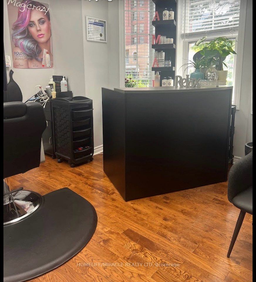 196 Main Street N, Brampton, ON L6V 1P1