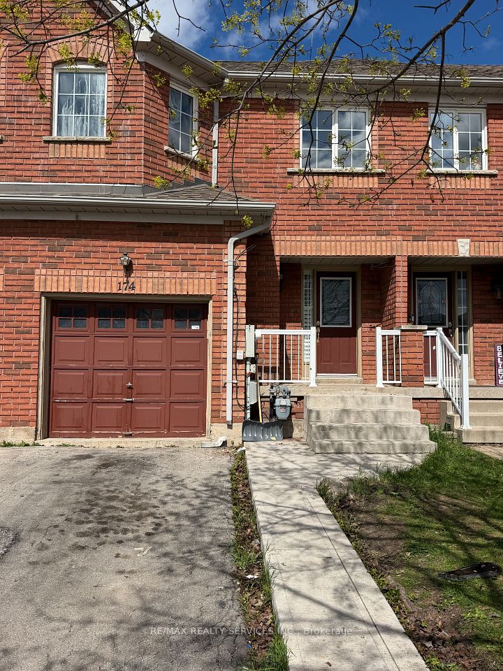 Att/Row/Townhouse at 174 Twin Pines Crescent, Brampton, ON L7A 1N6, Brampton