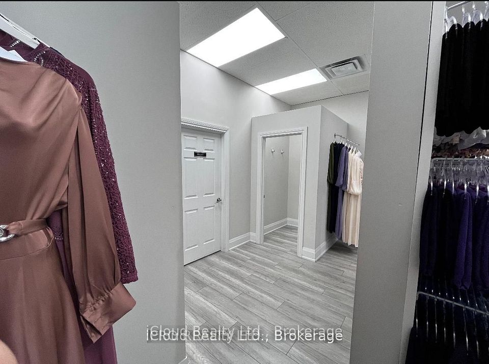 2645 Liruma Road 5, Mississauga, ON L5K 1Y9