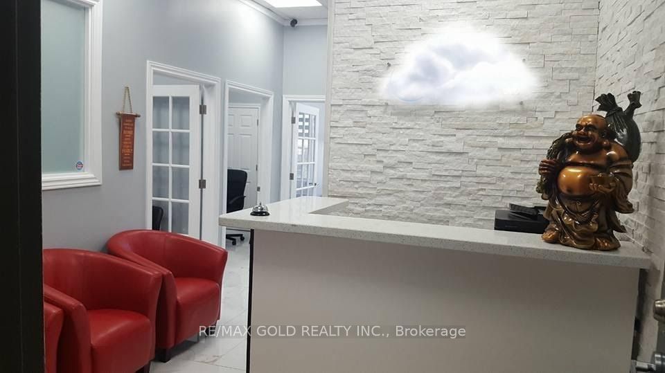 20 Maritime Ontario Boulevard 205, Brampton, ON L6S 0E7