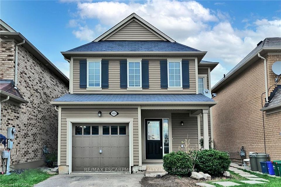 Detached at 1005 Farmstead Drive Main & Upper, Milton, ON L9T 8G2, Milton