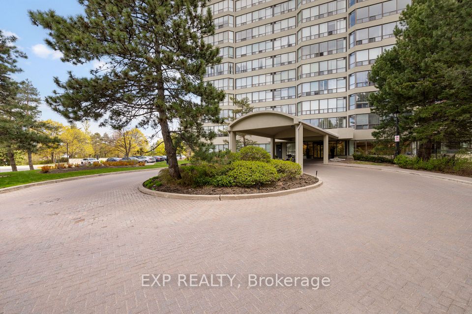 Condo Apartment at 22 Hanover Road 1710, Brampton, ON L6S 5K7, Brampton