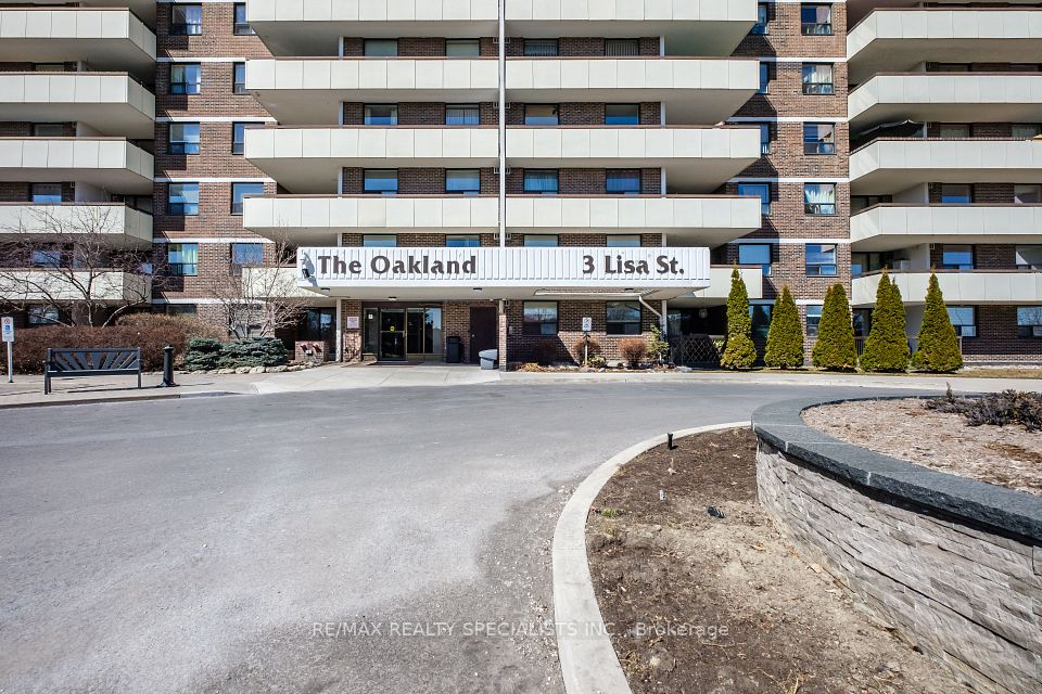 Condo Apartment at 3 Lisa Street 108, Brampton, ON L6T 4A2, Brampton