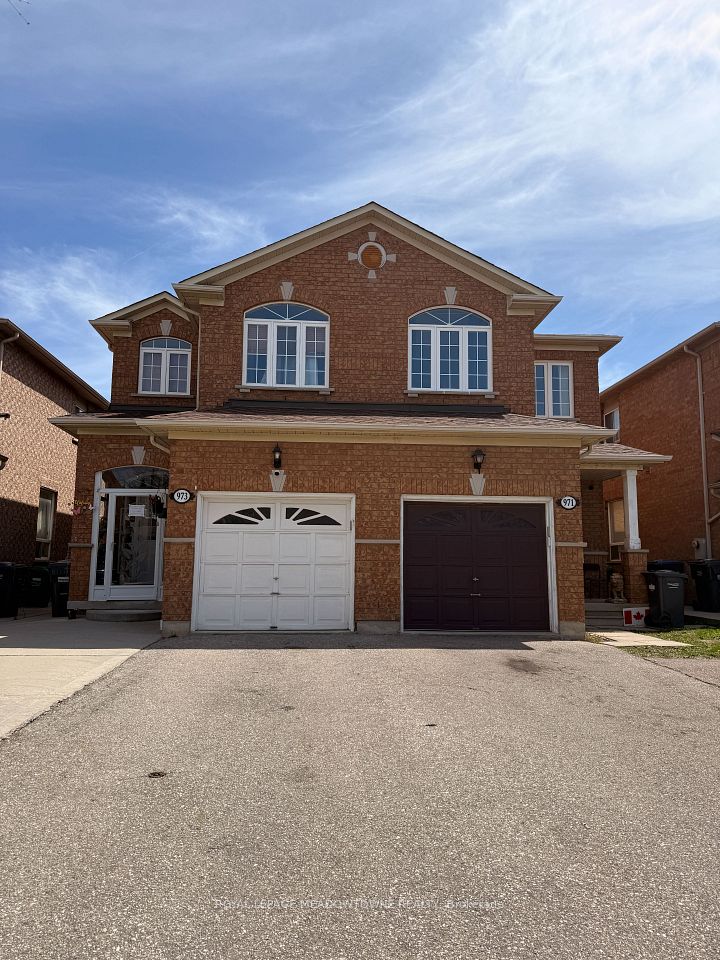 Semi-Detached  at 973 Ledbury Crescent BSMT, Mississauga, ON L5V 2R3, Mississauga