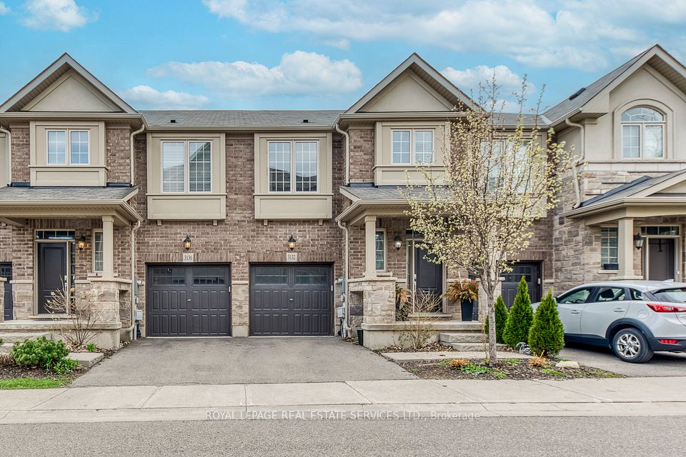 Att/Row/Townhouse at 3132 Blackfriar Common, Oakville, ON L6H 0P8, Oakville