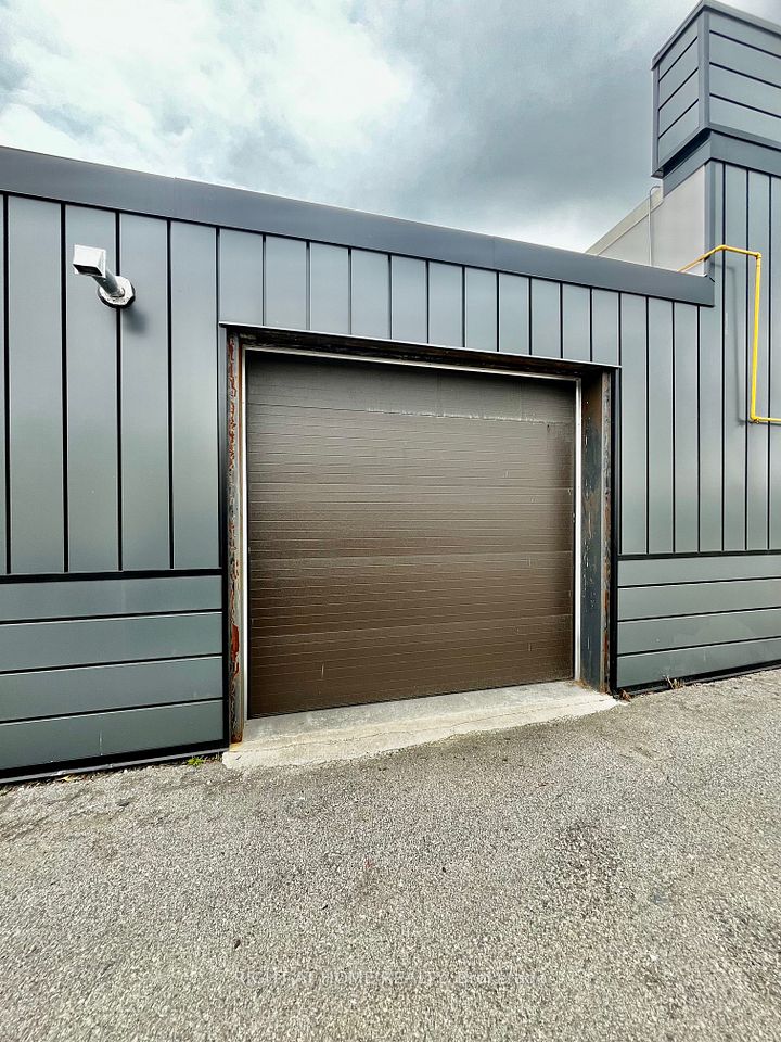 55 Torbarrie Road 1, Toronto W05, ON M3L 1G5