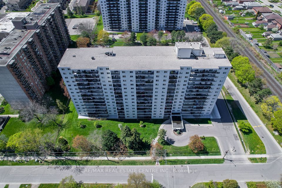 1100 Caven Street 704, Mississauga, ON L5G 4N3 at 1100 Caven Street 704, Mississauga, ON L5G 4N3, Mississauga, ON, L5G 4N3