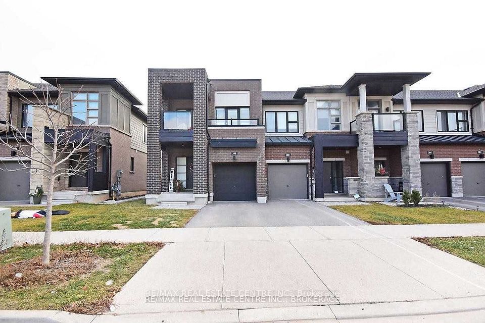 Att/Row/Townhouse at 390 Wheat Boom Drive, Oakville, ON L6H 0R4, Oakville