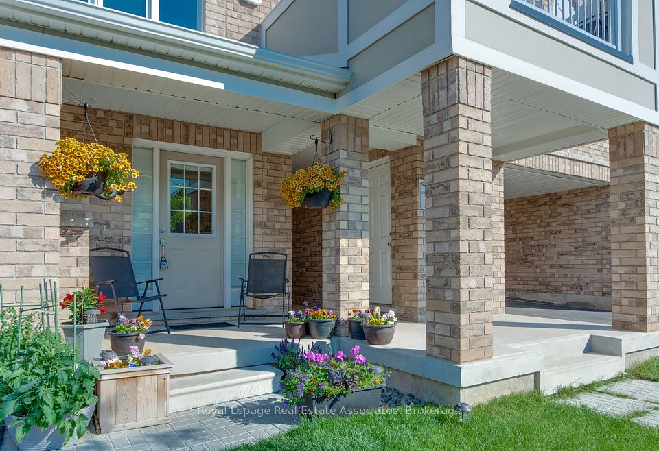 Att/Row/Townhouse at 70 Locker Place, Milton, ON L9E 1E8, Milton