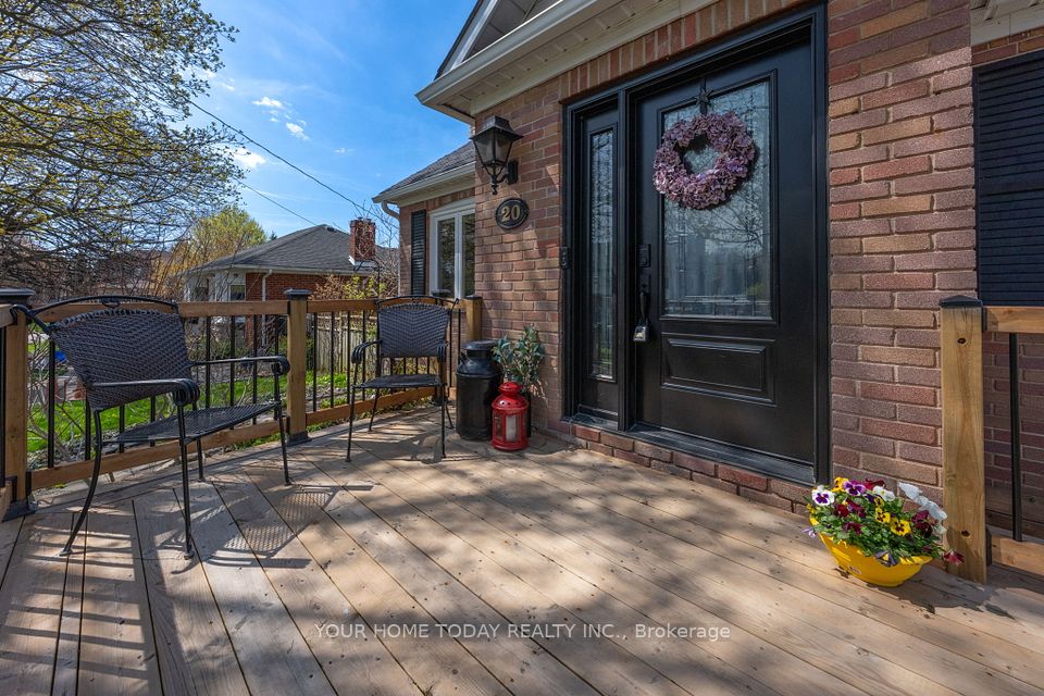 Detached at 20 Elgin Street, Halton Hills, ON L7G 3M3, Halton Hills