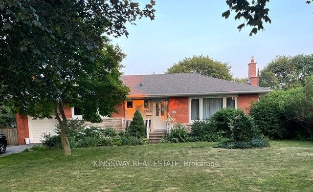 Detached at 2026 Rebecca Street, Oakville, ON L6L 2A2, Oakville
