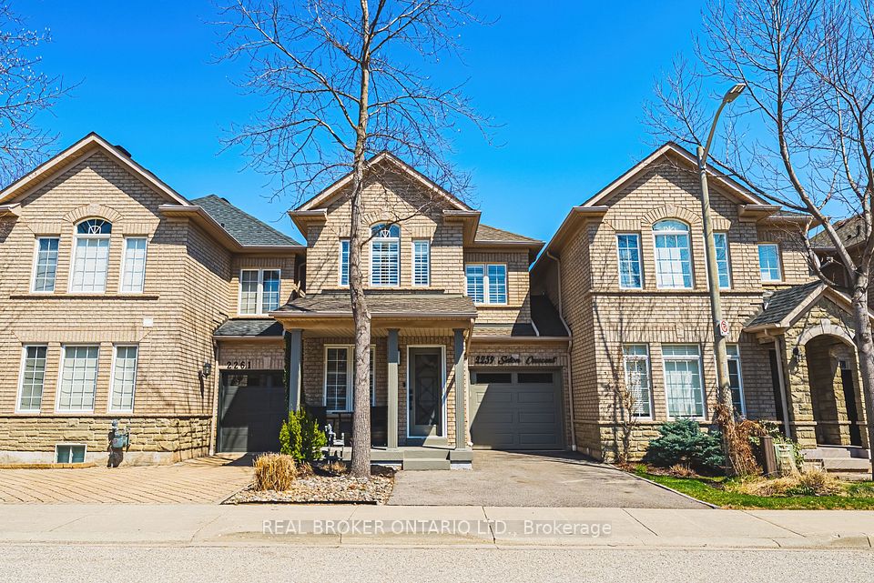 Att/Row/Townhouse at 2259 Seton Crescent, Burlington, ON L7L 6Y4, Burlington