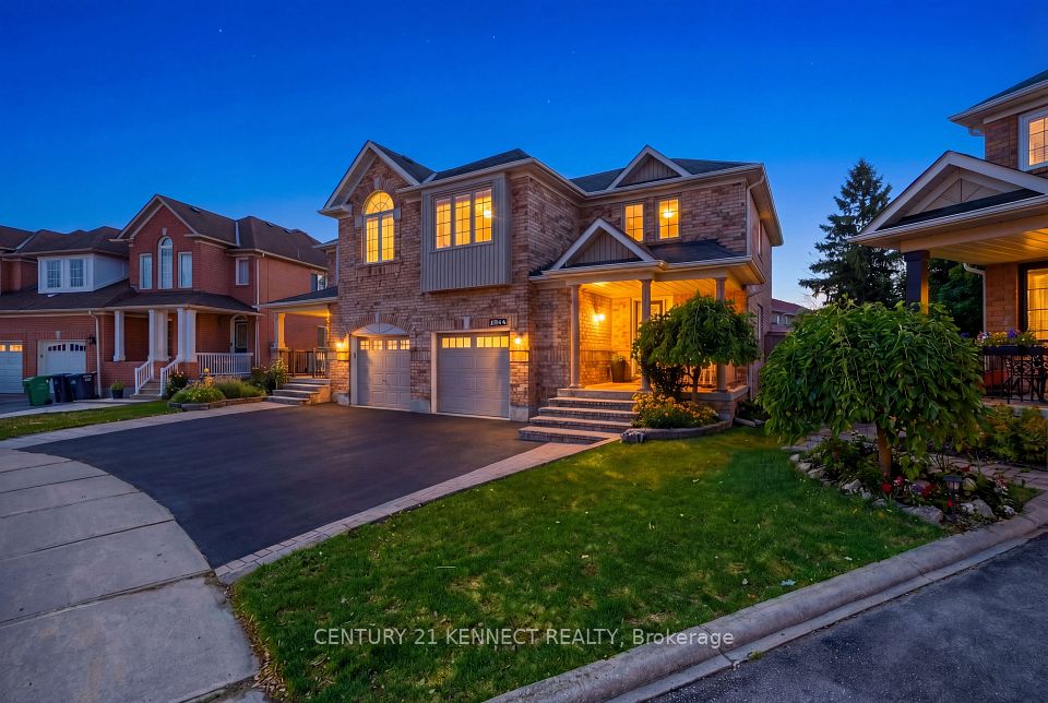 Semi-Detached  at 1644 Samuelson Circle, Mississauga, ON L5N 7Z7, Mississauga