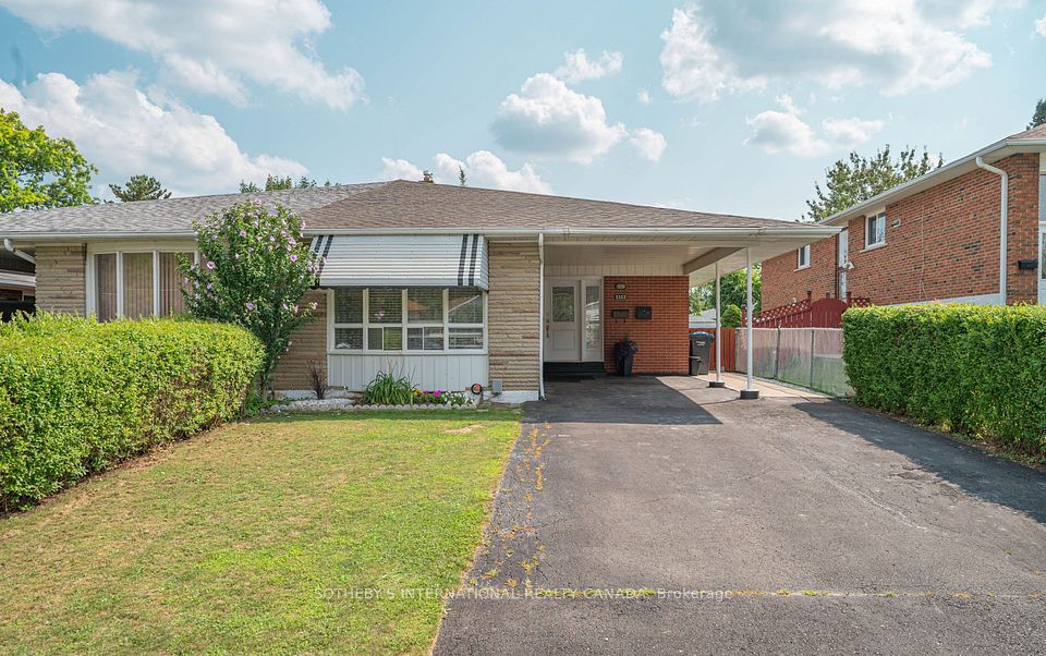 Semi-Detached  at 3352 Queen Frederica Drive, Mississauga, ON L4Y 3B2, Mississauga