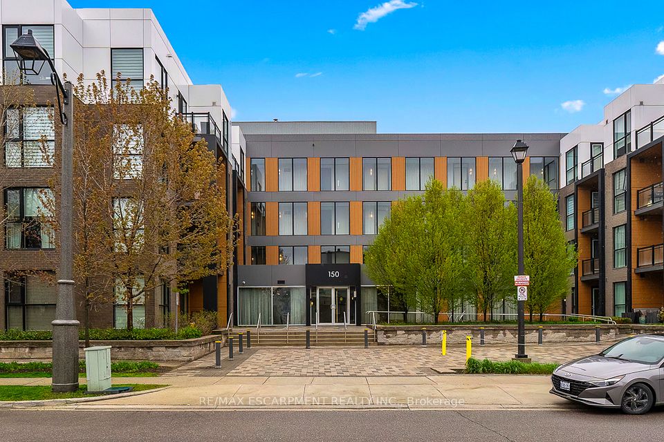 Condo Apartment at 150 Sabina Drive 303, Oakville, ON L6H 0W3, Oakville
