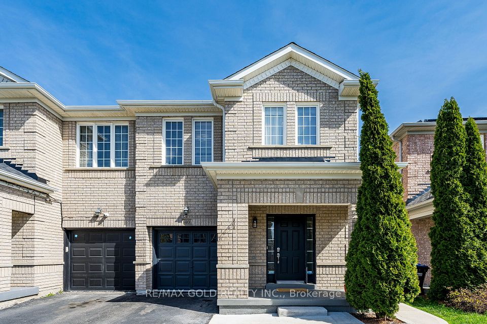 Semi-Detached at 40 Hollingsworth Circle, Brampton, ON L7A 0J7, Brampton