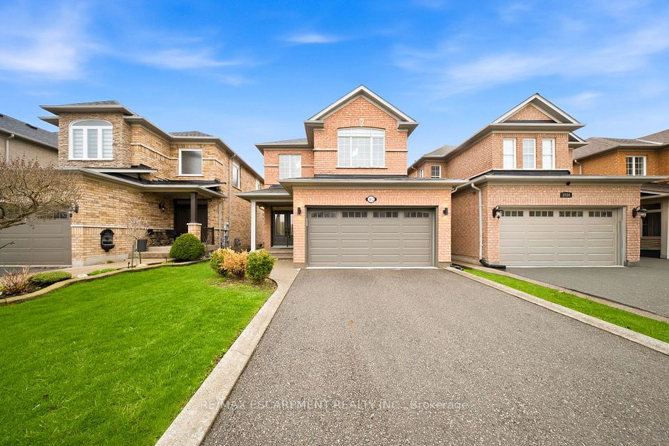 Detached at 3812 Lacman Trail, Mississauga, ON L5M 6X8, Mississauga