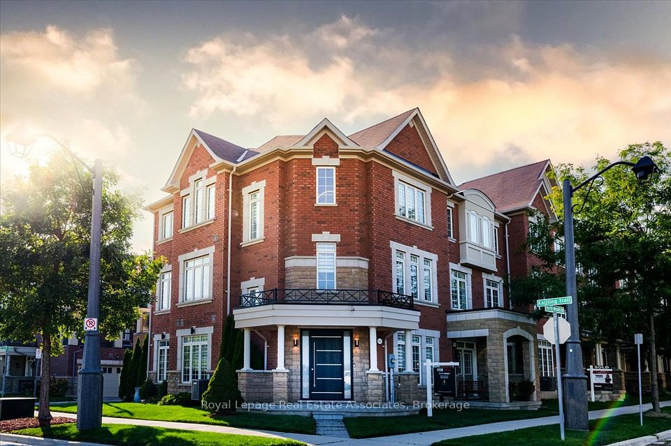 Att/Row/Townhouse at 3040 Eberly woods Drive, Oakville, ON L6M 0T5, Oakville