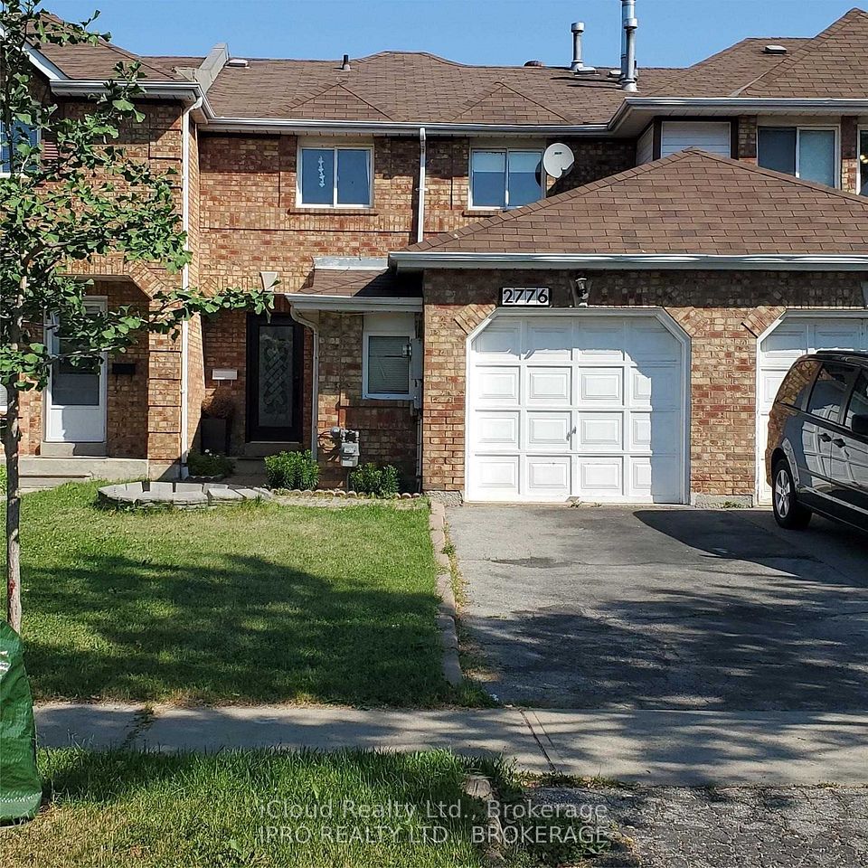 Att/Row/Townhouse at 2776 Lindholm Crescent, Mississauga, ON L5M 4S3, Mississauga