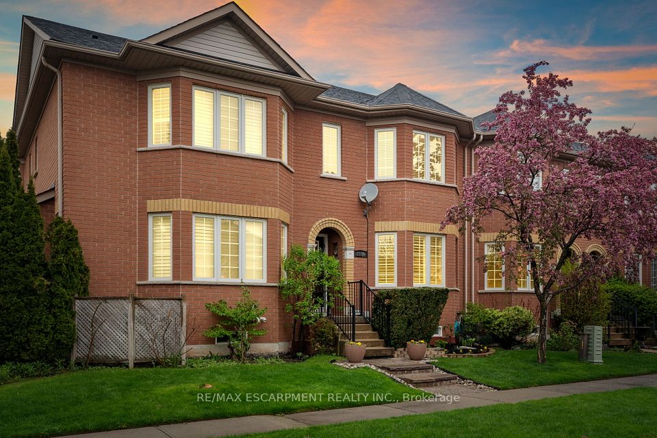 Att/Row/Townhouse at 2130 Forest Gate Park, Oakville, ON L6M 4B4, Oakville