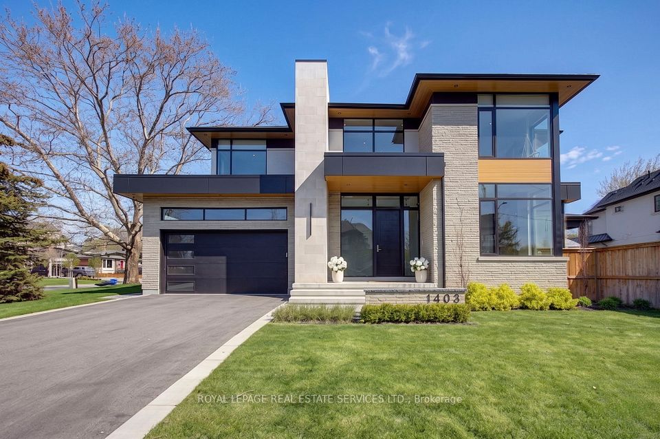 Detached at 1403 Wren Avenue, Oakville, ON L6L 2V7, Oakville