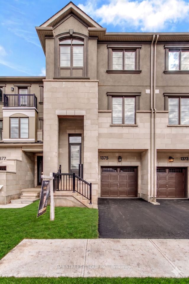 Att/Row/Townhouse at 1375 Kaniv Street, Oakville, ON L6M 5P3, Oakville