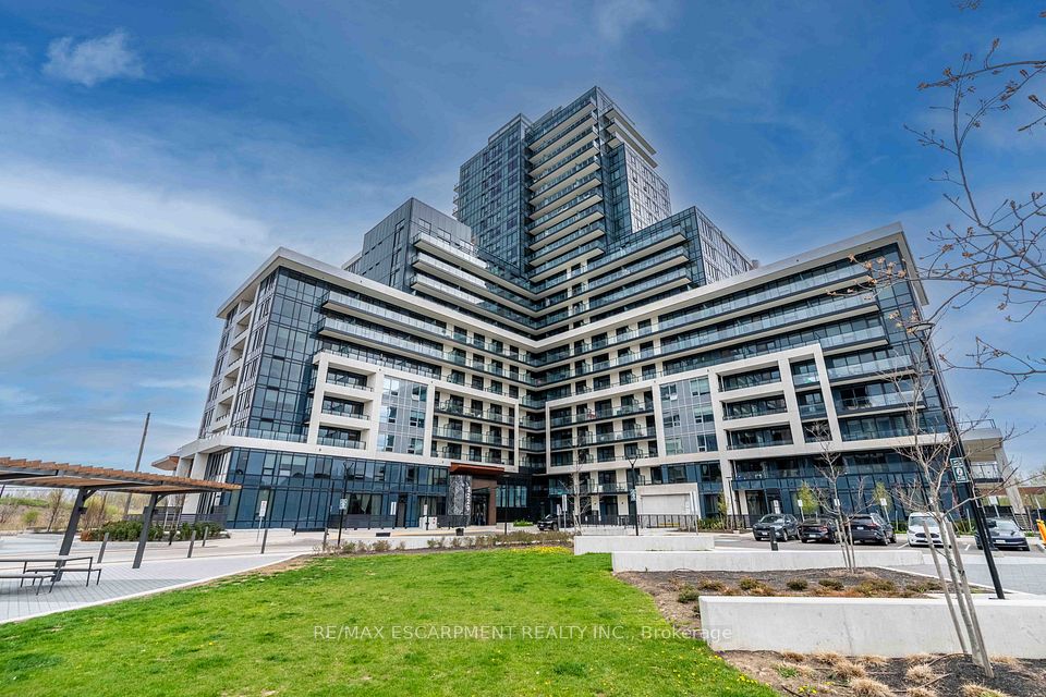 Condo Apartment at 3220 William Coltson Avenue 918, Oakville, ON L6H 7X9, Oakville