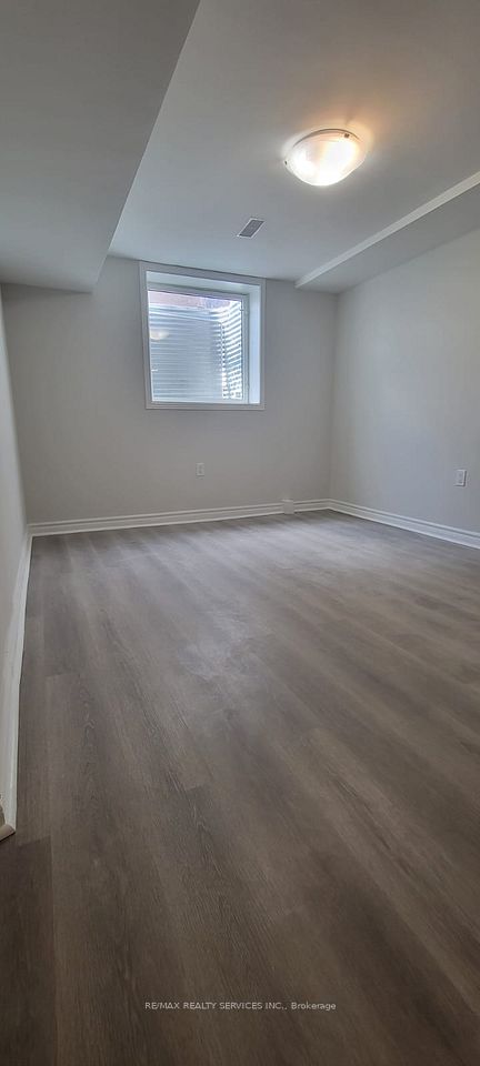 Semi-Detached  at 5 Greenwood Crescent, Brampton, ON L6S 1T2, Brampton