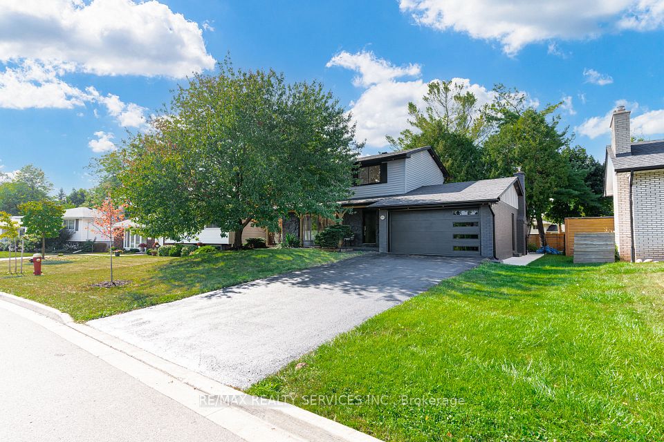 Detached at 5133 Cherryhill Cres N/A, Burlington, ON L7L 4B8, Burlington