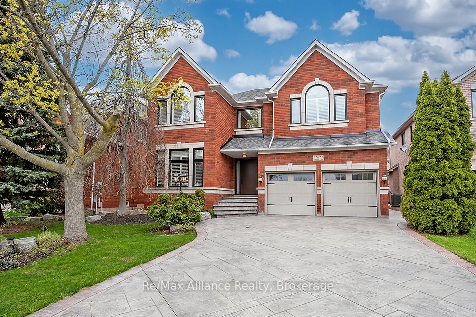 Detached at 2182 Galloway Drive, Oakville, ON L6H 6T4, Oakville