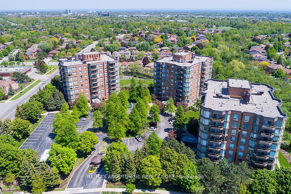 Condo Apartment at 1901 Pilgrims Way 706, Oakville, ON L6M 2W9, Oakville