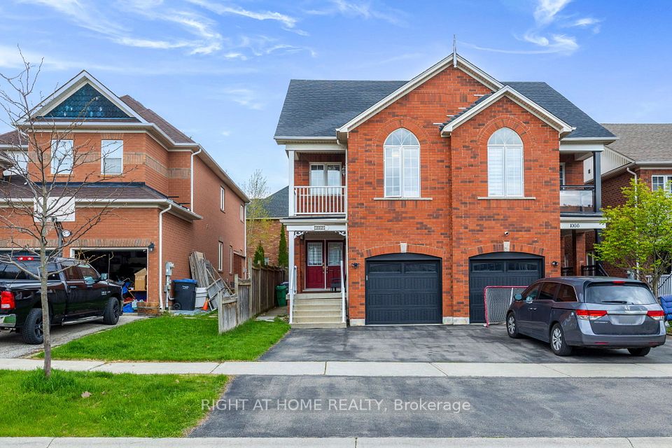 Semi-Detached  at 1064 Pepperidge Cross, Mississauga, ON L5W 1J5, Mississauga