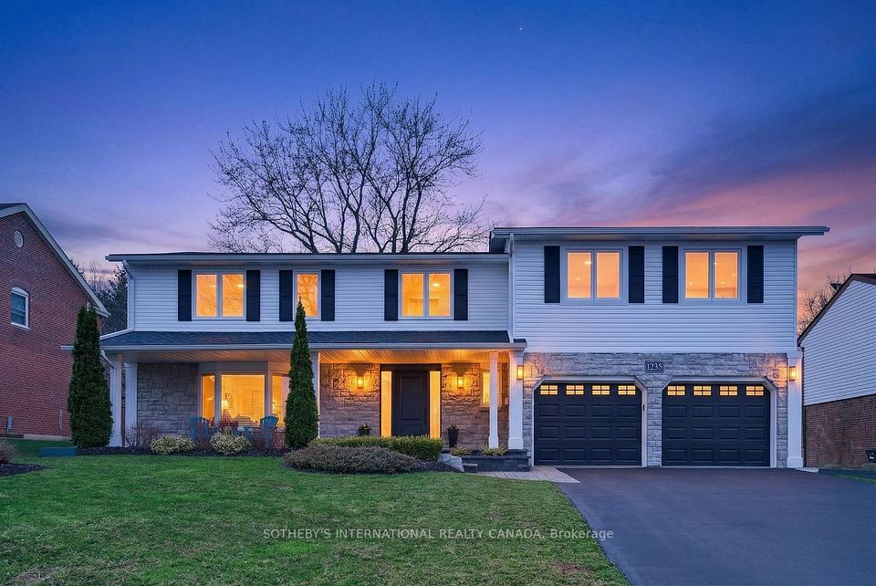 Detached at 1235 Appleford Lane, Burlington, ON L7P 3M1, Burlington