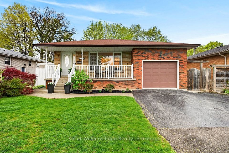 Detached at 1313 Tavistock Drive, Burlington, ON L7P 2N8, Burlington