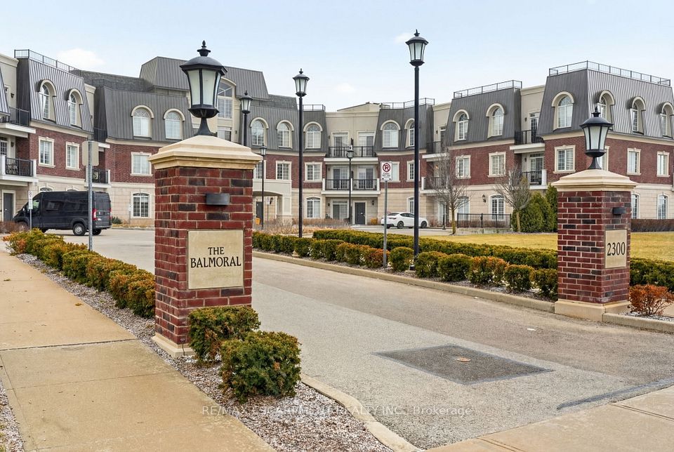 Condo Apartment at 2300 Upper Middle Road 308, Oakville, ON L6M 0T4, Oakville