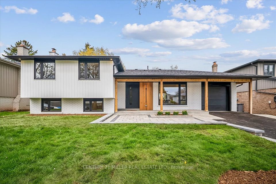 Detached at 4505 Spruce Avenue, Burlington, ON L7L 1M5, Burlington