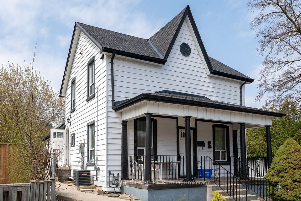 Detached at 52 Wellington Street W Upper, Brampton, ON L6Y 1K9, Brampton